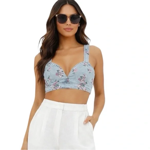 Wild Fable Women's Blue Denim Floral Women's Crop Vest Size: Large - Picture 1 of 6